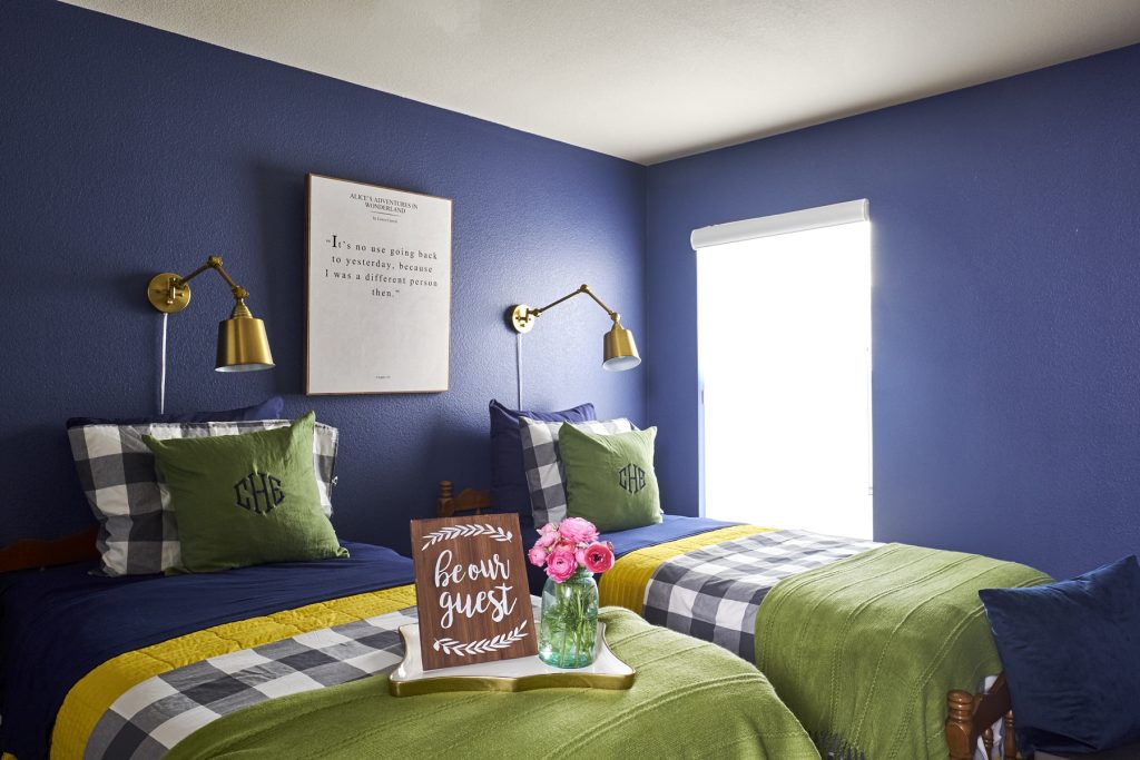 blue green bedroom