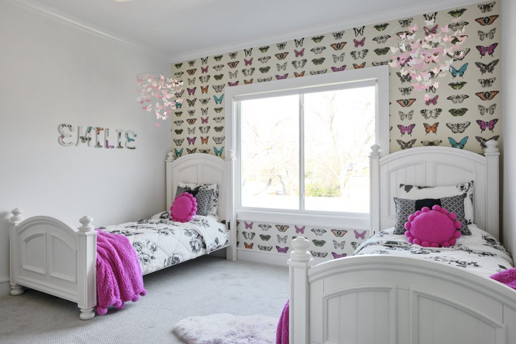 girls bedroom butterflies